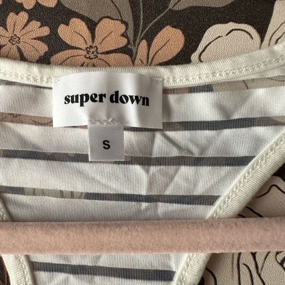 NWT superdown x Chantel Jeffries Vanessa Striped Mesh Dress in white size small - Picture 4 of 5